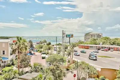 Image de 3br Destin condo Emerald Grande Harborwalk