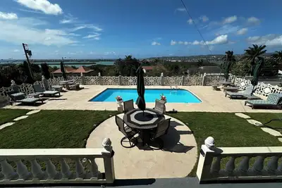 Image de Hilltop singing bird villa
