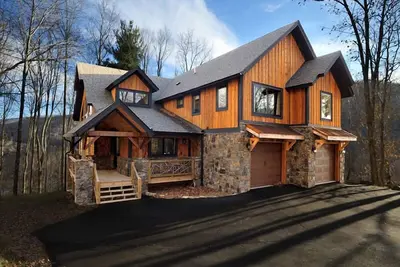 Image de Cedar Rock Townhomes at Eagles Nest - Pet friendly, 6 Master Suites, hot tubs!