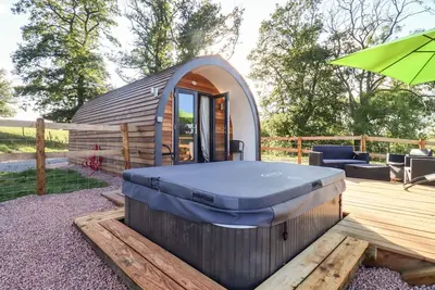 Image de Goose Pod, pet friendly, with hot tub in Clifton Upon Teme