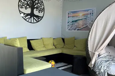 Image de Cute & cosy- minute walk to the Beach