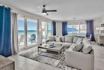 Image de Blu 407- Luxurious 4br Corner Condo On The Beach W/Beach Service In Beautiful Blu Resort