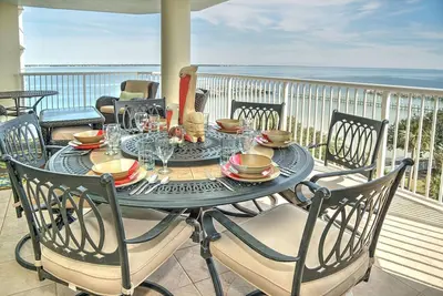 Image de Heron 604-Watch for Dolphins from your balcony! 3 Br Corner Condo with Views