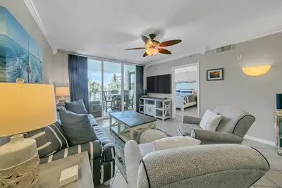 Image de Pelican 305-Brand new to rental market and newly updated Summer 2021! !