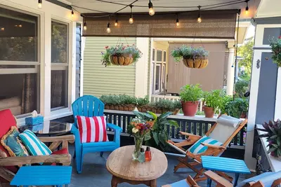 Image de 2 Br + Office Oasis in the Elmwood Village