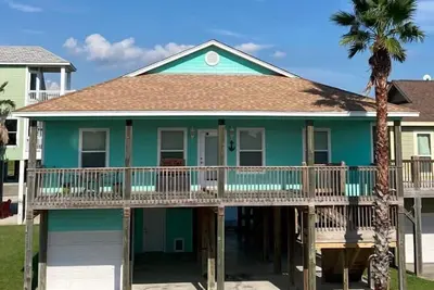 Image de Sandy Feet Retreat! ! Only 800 feet to the beach w/ elevator and sleeps 12