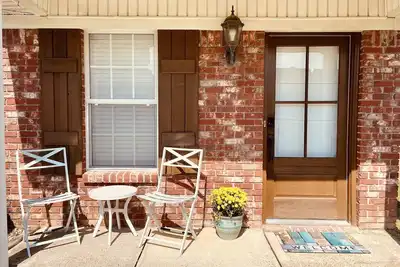 Image de Recently Renovated Vacation Rental Close to Campus