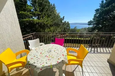 Image de Appartement de vacances Jadranovo pour 1 - 7 personnes avec 3 chambres à coucher - Appartement de va