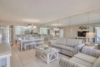 Image de Sail Away Villa @ Edgewater Beach Resort Sleeps 8