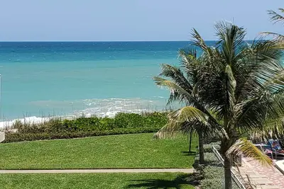 Image de Lovely Ocean View 2 Bedroom Condo