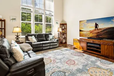 Image de 🏖️ Concierge Included | Close to Pool | Ac & Wifi!