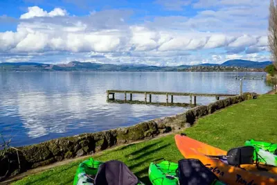 Image de Parawai Lakehouse Sanctuary