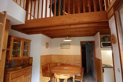 Image de Charmant Triplex au Centre, 6 Pers, Proche Pistes et Commodités, Piscine d'Été
