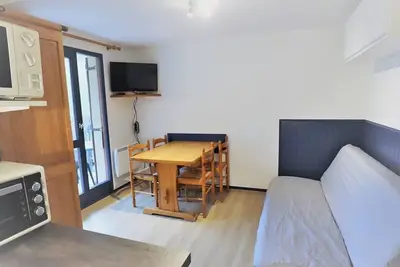 Image de Appartement cosy 2 étoiles avec balcon et piscine – Idéal pour 4/5 pers. proche station de ski