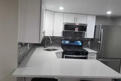 Image de Entire Cozy Home Away Apartment ( Short Stay 3days message)
