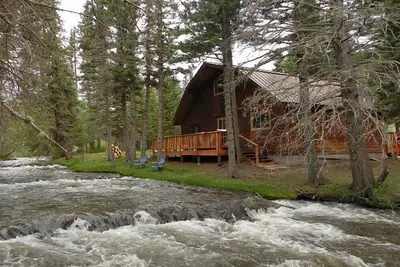 Image de Little Elk Horn on the River - Upper Valley - New Property - Pet Friendly