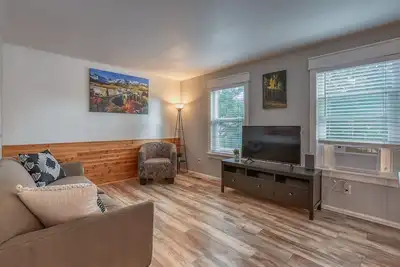 Image de Charming House in Colorado Springs w/Private yard