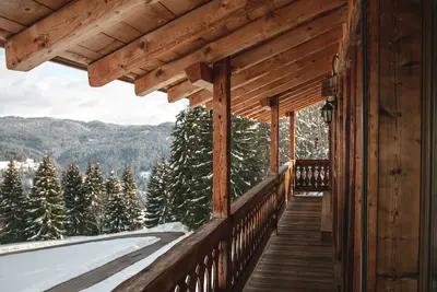 Image de Chalet Samasta. 5-Bedroom, Jacuzzi and open fire.