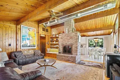 Image de Lavender Fields Retreat: Nearby the Beach & Farms