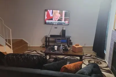 Image de Executive Luxe 2 Bed 1 1/2 Condo Fab Unit