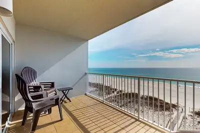 Image de Cozy Condo in Gulf-Front Complex w/Free WiFi, Shared Pool, Central Ac, Elevator