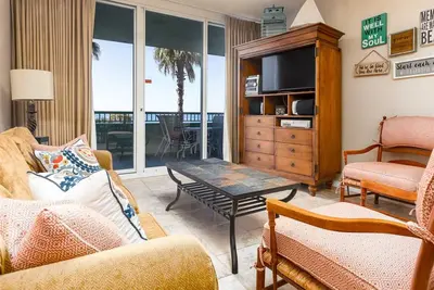 Image de Third-Floor Luxury Condo Near the Beach w/Shared Pool, Hot Tub, Free WiFi, Ac