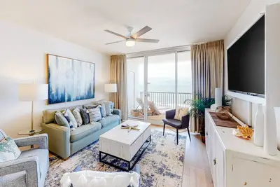 Image de Luxury Condo on 12th Floor of Beautiful Resort w/Shared Pool & Hot Tub, WiFi
