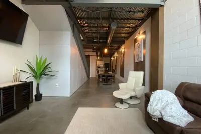 Image de Industrial Townhome in Heart of Ybor and Downtown
