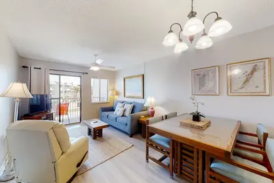 Image de Condo Steps from the Sand with Balcony, Resort Pools, Central Ac, & WiFi