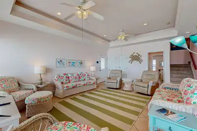 Image de Beachfront getaway with great deck, incredible Gulf views, Ac, & WiFi