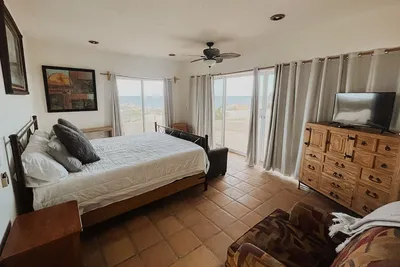 Image de Surf the best breaks, beautiful home, walk to beach, exclusive in Sjc