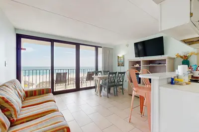 Gulf-Front Condo w/Shared Pool, Beach Access, Private Waterfront Balcony, & A/C