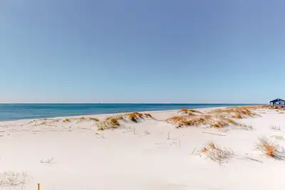 Image de Colorful Beachfront Home w\/Incredible Views, Free WiFi, Central A\/C, & More