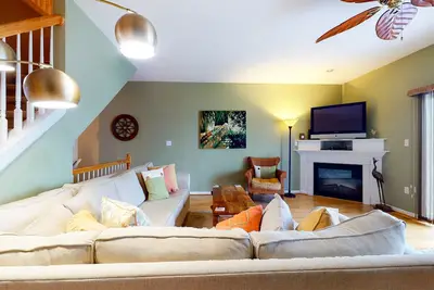 Image de Lighthouse View Home Right on Water w/Shared Pool, Free WiFi, Private Washer/Dryer