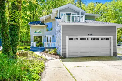 Image de Town of Bethany Beach home with W/D, central Ac, fireplace & screened porch