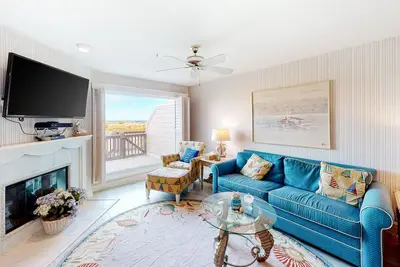 Image de Kings Grant Beachfront Townhouse w/Ocean Views, Shared Pool, Free WiFi, Private W/D