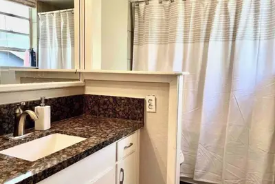 Image de ❤ Montrose near Nrg, Med center, Downtown, & Zoo