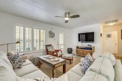 Image de Updated Bahamas Beach Cottage home, close to Bethany Beach
