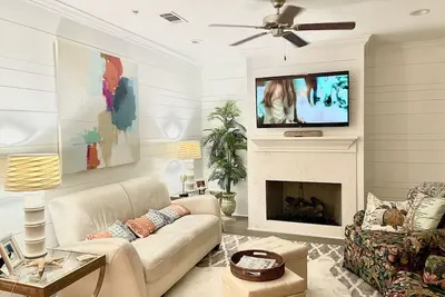 Image de Walk to the water … brand new Luxury villa near St Simons Marina