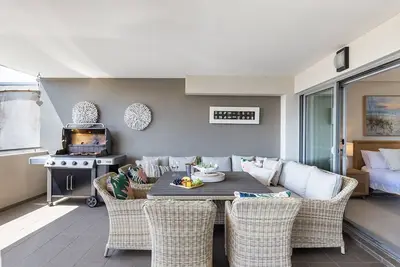 Image de Footprints 1, 6-10 Market Street - Surfside Apartments