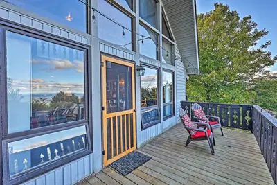 Image de Near Hiking & Ski Slopes: Beech Mountain Townhome