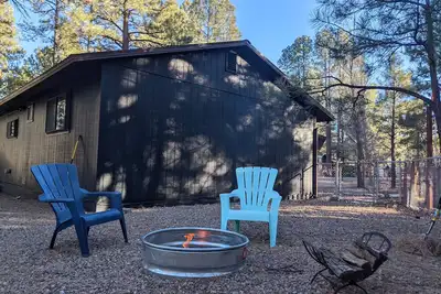 Image de Peaceful Getaway In The Pines w/ Screened Porch