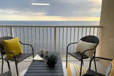 Image de Beachfront Condo with Beautiful Gulf Views