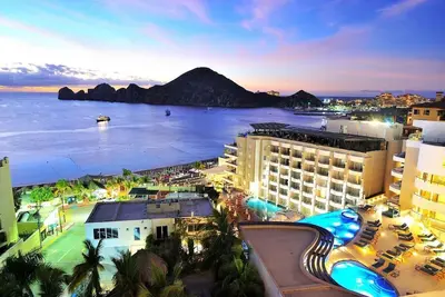 Image de Last Chance Price Drop**4 Bdrm Penthouse*Ocean View*Roof Top Terrace w/Jacuzzi*
