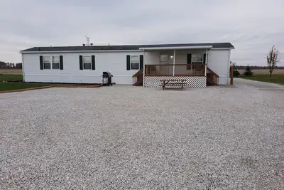 Image de Beautiful Mobile home! Just minutes from Lake Erie, Put in Bay & Kelly's Island