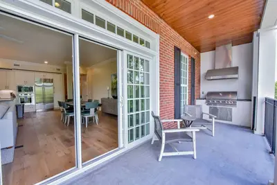 Image de Park Place Condo - Book Now for Gameday!