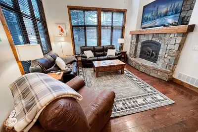 Image de Amazing Luxury Condo! 3 Bed / 3 Bath, Hot Tub, Private Heated Garage w/ Boot Warmers