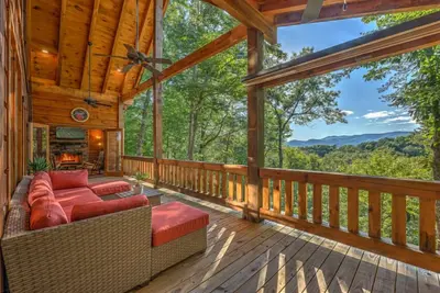 Image de Stress Free Summit - Mountain Views | Hot Tub | Outdoor Fireplace | Gas Grill