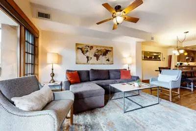 Image de Downtown Gem overlooking the Yampa River and Howelson Hill Ski Area