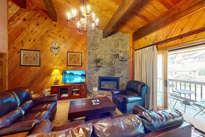 Image de Steamboat Springs condo with pool, hot tub, fitness center & fireplace